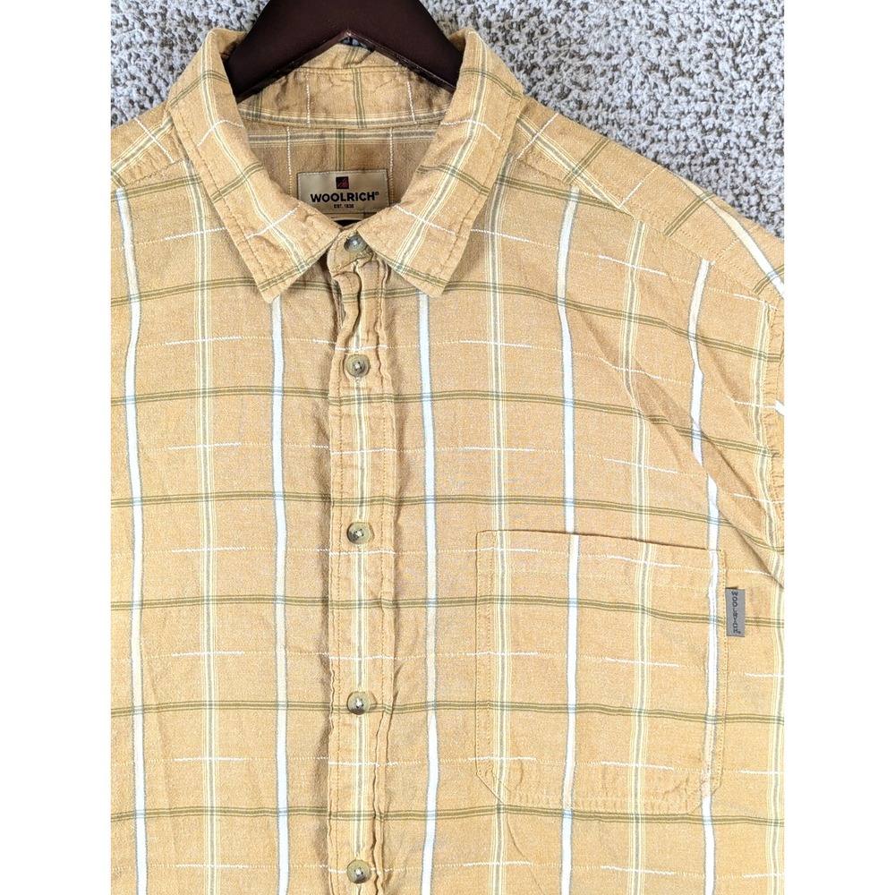 Vintage Woolrich Lightweight Button Up Shirt Men's Size XXL Plaid‎ Short Sleeve